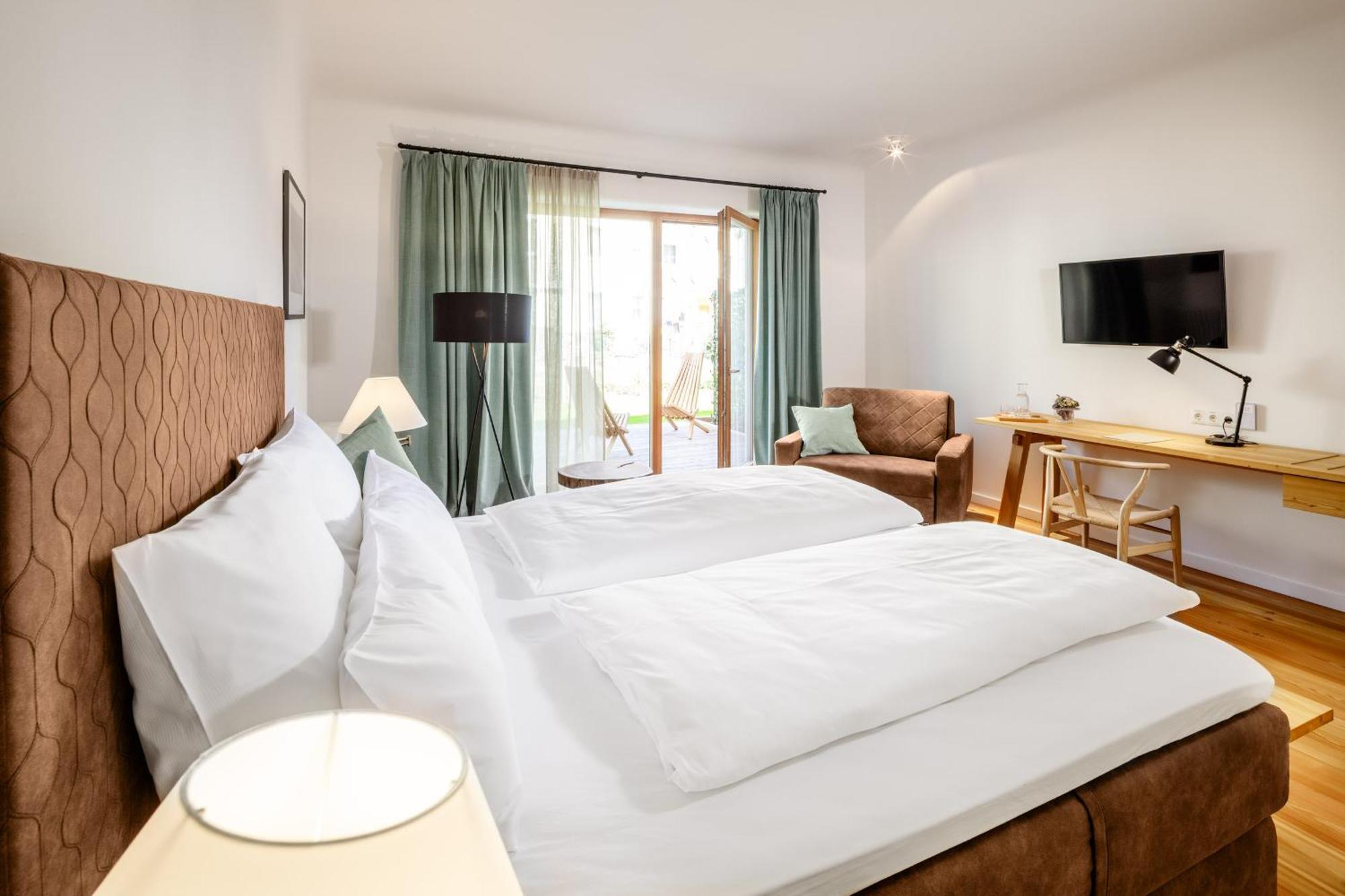 Hotel Zum Glockenturm Marktl Ngoại thất bức ảnh
